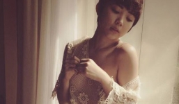 Tóc Tiên diện váy ngủ phóng khoáng khoe hình xăm