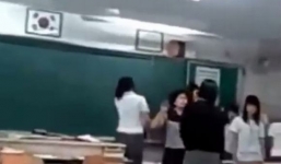 Bức xúc với clip cô giáo tát 9 học sinh trong lớp đôm đốp