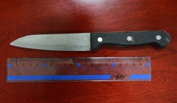 Một bệnh nhân gục chết trong nhà vệ sinh bệnh viện với… con dao trên ngực