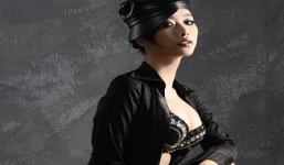 Lê Kiều Như hóa thân thành nữ sát thủ gợi cảm