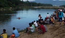 Cứu bạn khỏi chết đuối, nam sinh lớp 6 tử vong