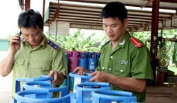 'Sờ gáy” công ty sang chiết gas và tàng trữ vỏ bình trái phép