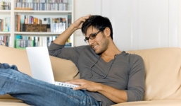 Những tác hại chết người khi dùng laptop