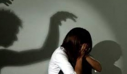 Vụ bé 8 tuổi bị cưỡng hiếp: Bắt chồng cô bảo mẫu