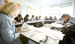 Tình hình biển Đông có ảnh hưởng đến du học?