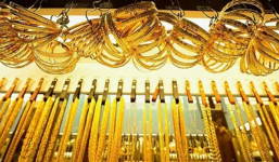 Cán bộ ngân hàng cầm hơn 1.000 lượng vàng giả để tiêu xài