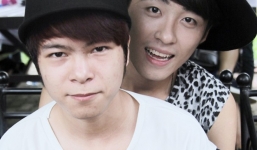 Chuyện tình đồng tính của một thầy giáo và 9X Việt