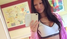 Tròn mắt với mặt mộc của DJ 'nóng' nhất Việt Nam Angie Vũ Hà 