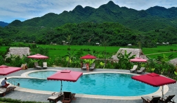 Khu nghỉ dưỡng sinh thái giữa núi rừng Mai Châu 