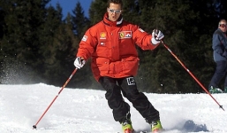 Nghi can ăn trộm bệnh án của huyền thoại Schumacher treo cổ tự tử