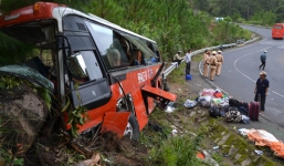 “Tài xế đâm xe vào vách núi cứu nhiều người xứng đáng là anh hùng”