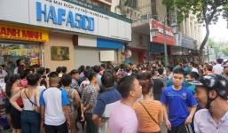 Bi hài chuyện 'đột kích' kho hàng hiệu Gucci thanh lý