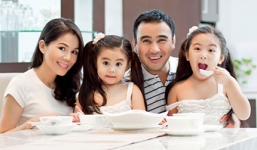 Quyền Linh không cho phép con nghĩ mình giàu sang