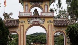 Huyền bí ngôi chùa ma của vị Đại đức tự thiêu