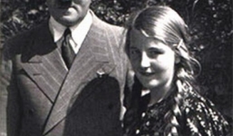 Những bí mật kinh người về sở thích tình dục của Hitler