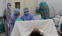 Hà Nội: Dắt chồng đi triệt sản vì có quá nhiều con rơi