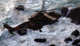 Mải chụp ảnh 'tự sướng', cặp vợ chồng chết thảm