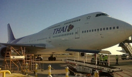 Máy bay Thái Lan chở 272 người hạ cánh khẩn cấp vì vỡ cửa buồng lái