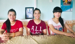 Kỳ tích chị em sinh ba cùng đỗ đại học