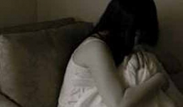 Nhiều nữ sinh bị 'yêu râu xanh' dọa tạt axit, tống tiền rồi cưỡng dâm 