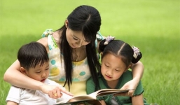 Tình dục “mạnh” đặt trong sách, truyện trẻ em sẽ thành thuốc độc