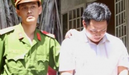 Trộm vàng của mẹ đi đánh bạc 'quý tử' vào tù