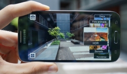 Hot: Samsung Galaxy S4 bất ngờ giảm giá sốc