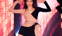  Hồ Ngọc Hà nóng bỏng múa cột