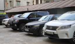 Lộ 7 xế sang của đại gia gỗ Minh Sâm vừa bị vây bắt