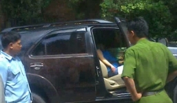 Vụ đôi nam nữ gục chết trong ô tô: 41 viên đạn ở túi quần người đàn ông