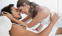 'Chuyện ấy' trước và sau ngày 'đèn đỏ': Lợi và hại