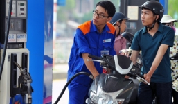 Giá xăng tiếp tục giảm từ 15h chiều nay