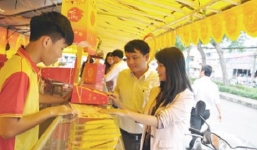 Tăng cường kiểm tra bánh trung thu siêu rẻ