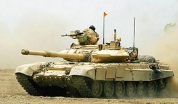 Trung Quốc xâm phạm lãnh thổ, Ấn Độ ráo riết điều xe tăng lên biên giới