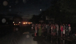 Ngã xuống đường, nữ sinh sư phạm bị xe tải cán tử vong