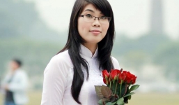 Khó xin việc, thủ khoa đi buôn quần áo