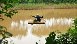 Sự thật về việc người dân đu dây qua sông ở Đại Mạch