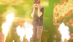 Thái Trinh tự tin hát trước 'núi lửa' phun trào