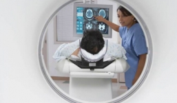 Bộ xương hài nhi nằm trong bụng mẹ 38 năm