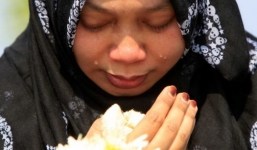 Malaysia xúc động đón nhận thi thể nạn nhân MH17