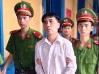 Nghịch tử đánh chết mẹ già đang bị tai biến