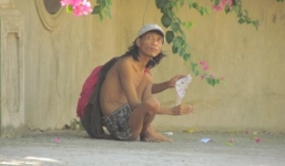 Xuất hiện 'người rừng' giữa đất cố đô?'