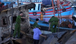 Vụ nổ tàu chở dầu, nhiều người bị hất xuống biển: Thêm 1 người tử vong