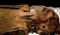 Bí mật kỳ lạ ẩn trong những cổ vật cổ đại trên thế giới 