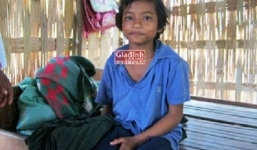 Bóng trắng bí ẩn và nỗi kinh hoàng của cô bé 'ma cà rồng'