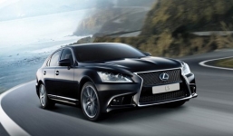 Ô tô sang giá khủng: Dân giàu VN, đơn hàng số 1