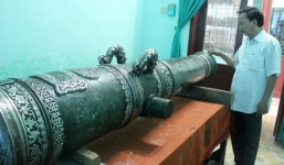 3 khẩu thần công suýt bị bán sang Trung Quốc