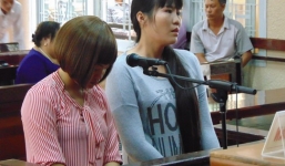 Ghen tuông vô cớ, 'hoạn thư' xăm 3 con rết lên mặt và ngực cô gái