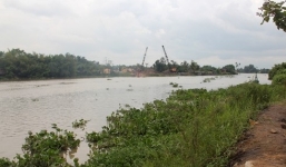 Bản tin 113 – sáng 27/8: Thi thể có nhẫn vàng, ví nhiều tiền nổi trên sông…