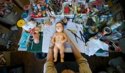 Cận cảnh bệnh viện cứu sống hàng triệu con búp bê